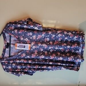 Bobbie Brooks sz xxl navy floral tee